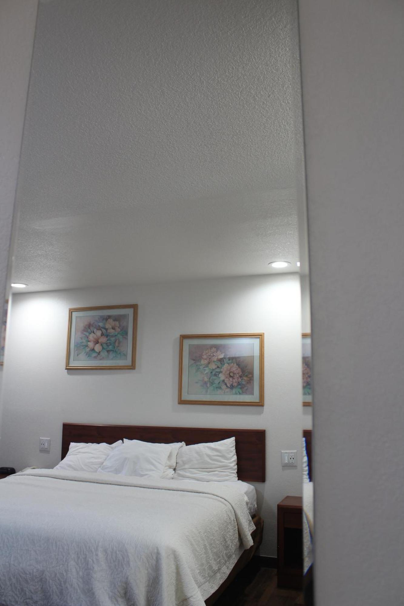 Rodeway Inn Тукумкері Екстер'єр фото
